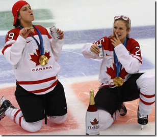 womens_ice_hockey_gold